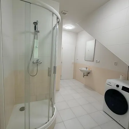 Sleep & Go Czech Republic - Korycany Auberge de jeunesse